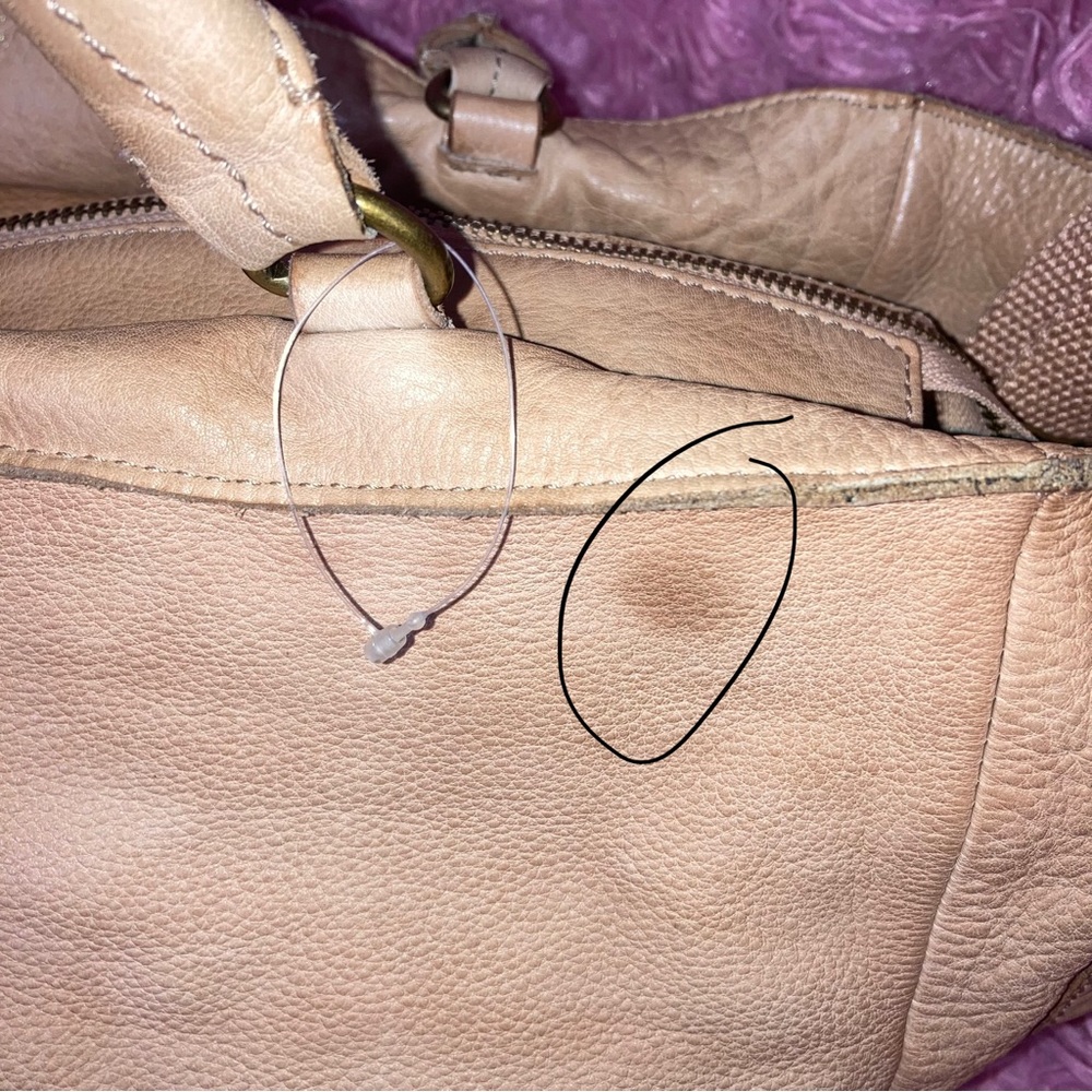 Free People Leslie Distressed Leather Large Tote In Conch Pink - Picture 6 of 16